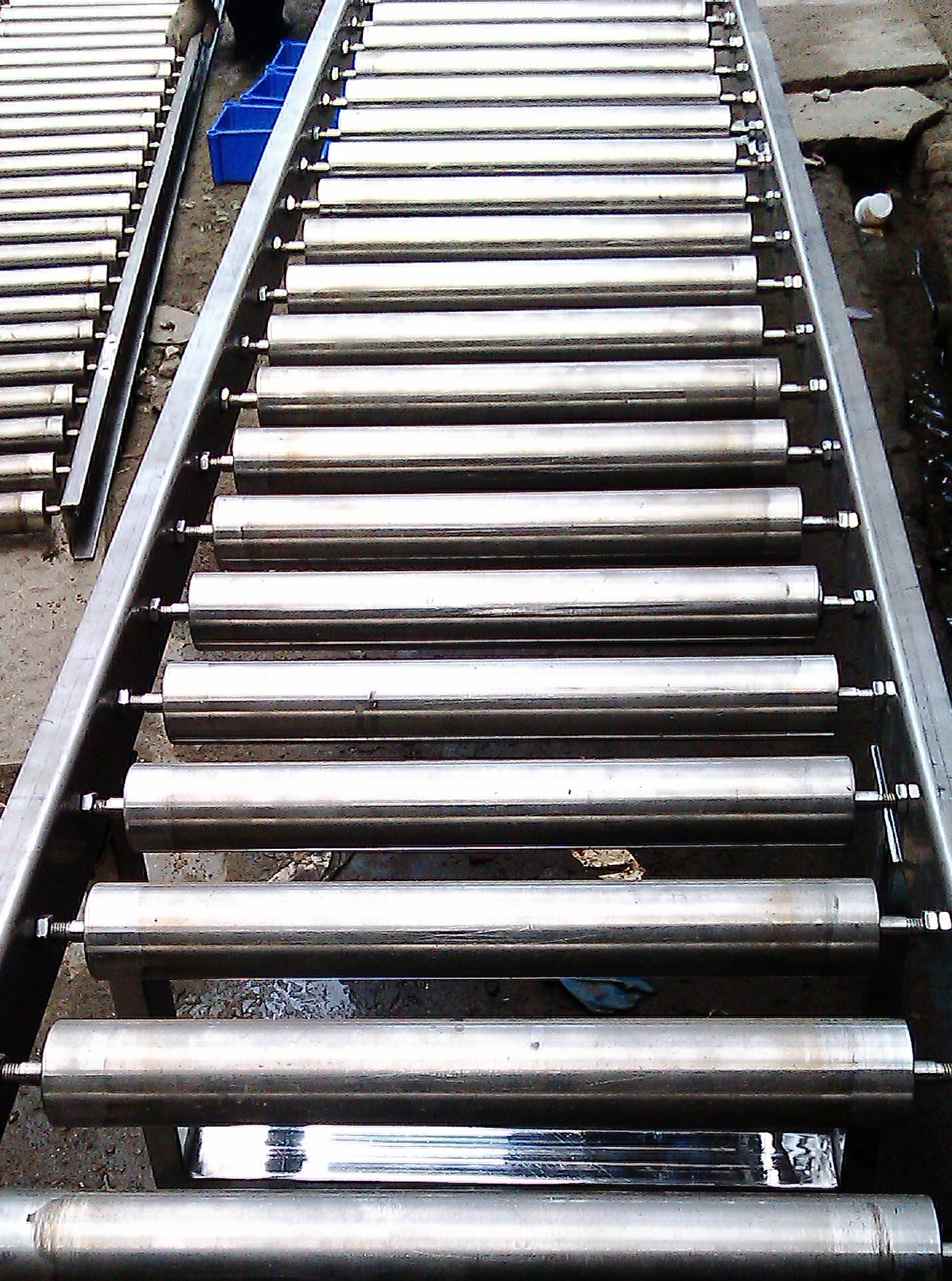 Roller conveyor Manufacturer in Delhi